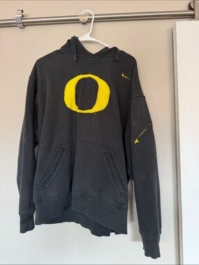 Nike Black Crewneck Sweatshirt with Yellow 'O' Logo